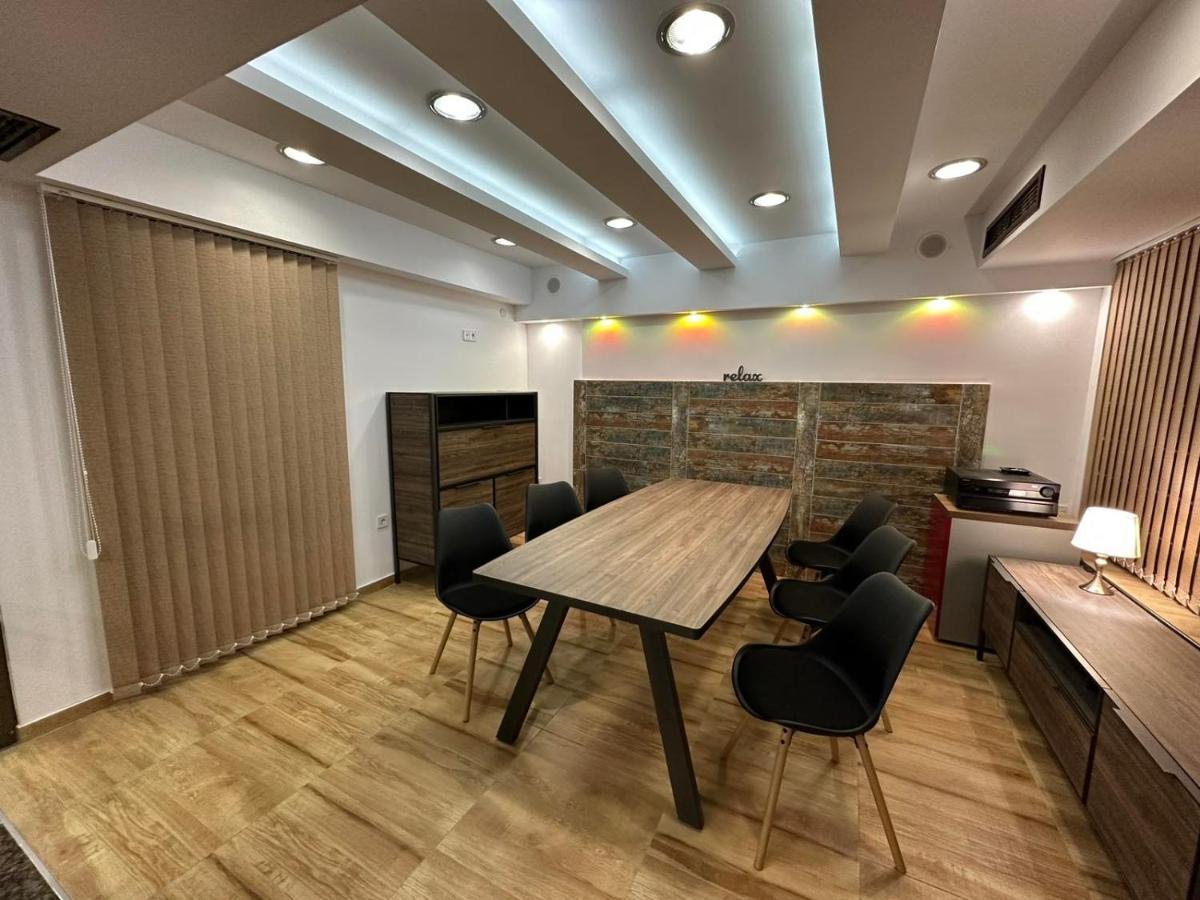 Хотел Аврора Haskovo Exterior foto